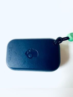 Skullcandy Navy Bluetooth Tracker Fob with Logo